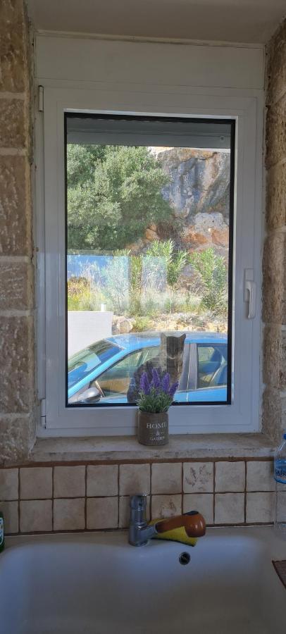 Πέτρα, Ελιά Και Λεβάντα Villa Tolo Bagian luar foto
