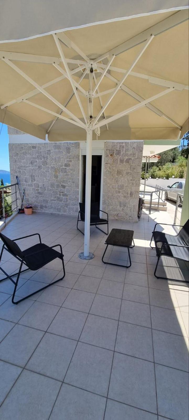 Πέτρα, Ελιά Και Λεβάντα Villa Tolo Bagian luar foto